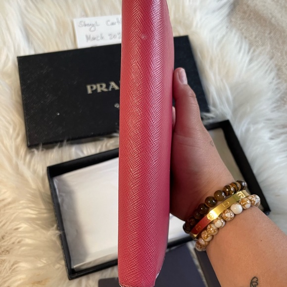 Prada Wallet - Picture 8 of 8